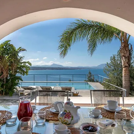 Giacona Venuti Villa